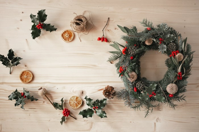 20 Magnificent Rustic Christmas Decorations And Wreath Ideas