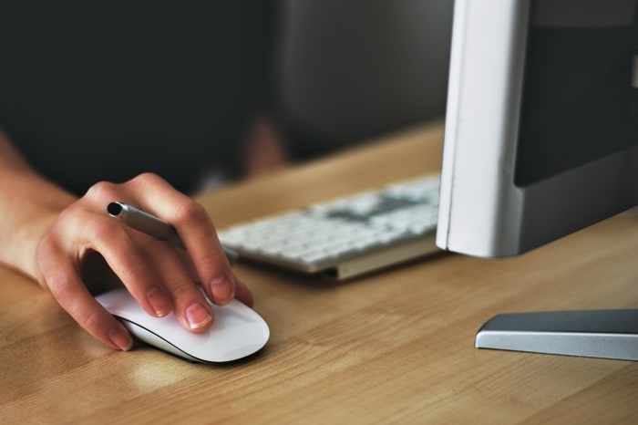 You Don't Need A Mouse Pad On Wooden Surfaces